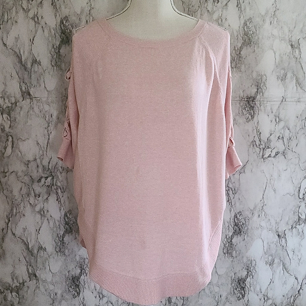 Express cold shoulder sweater size XS